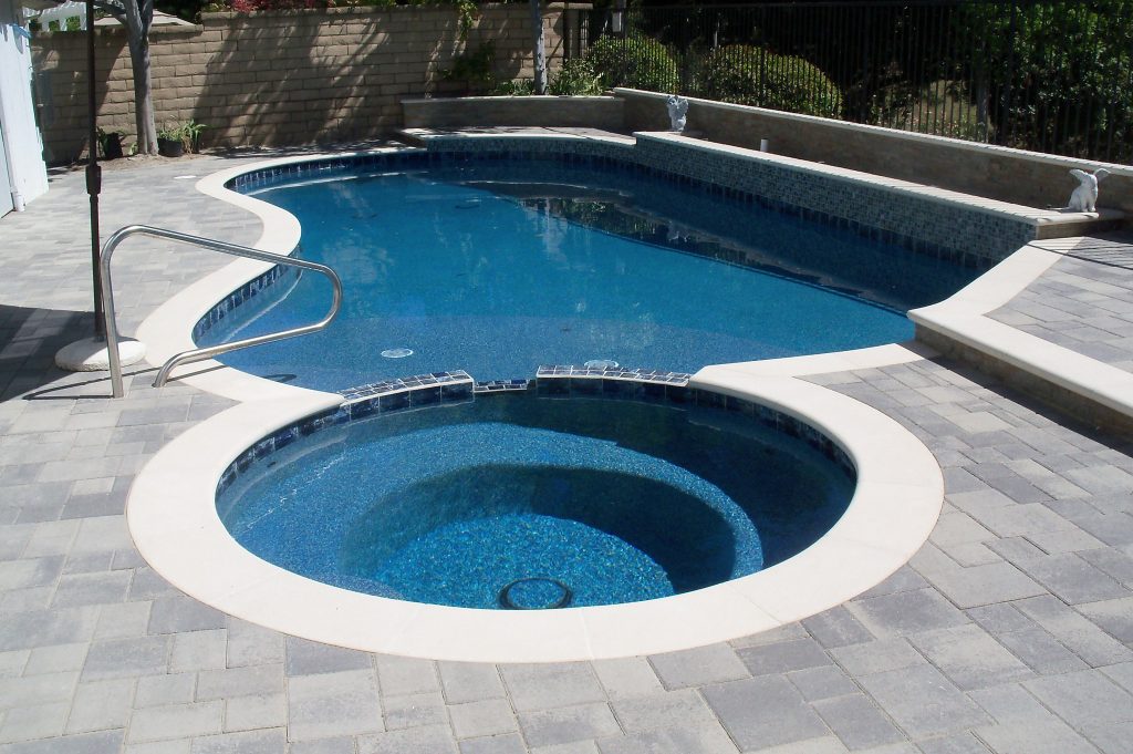 Build Your Dream Pool Construction in 5 Easy Steps