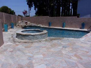 Quartzite FlagStone decking around a pool