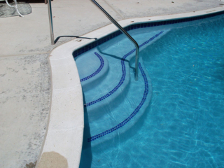 Alan Smith Pool Plastering & Remodeling | Crystal Blue Plaster & Quartz