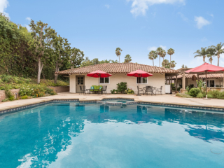 Alan Smith Pool Plastering & Remodeling | Topaz Radiant Fusion