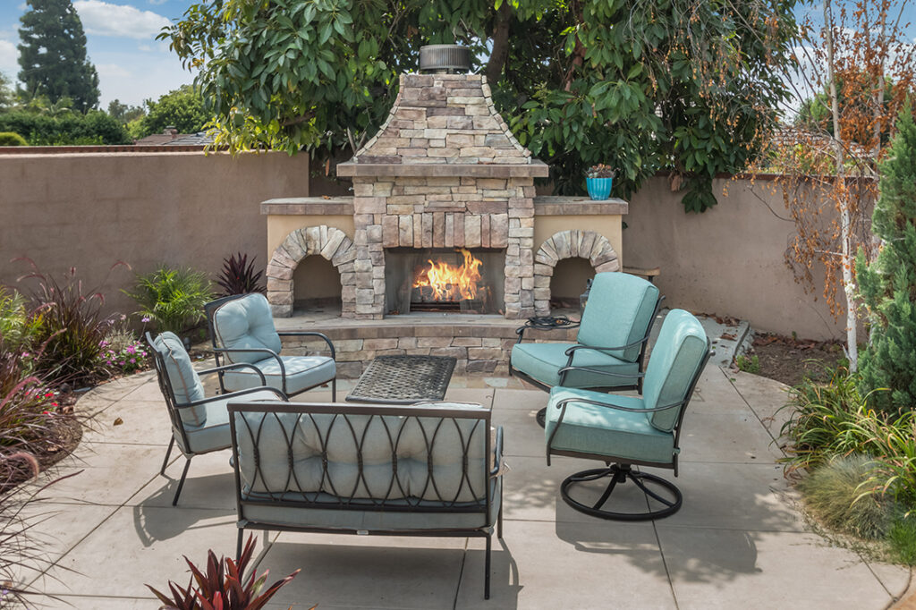 Alan Smith Pool Plastering & Remodeling | Outdoor Fireplaces